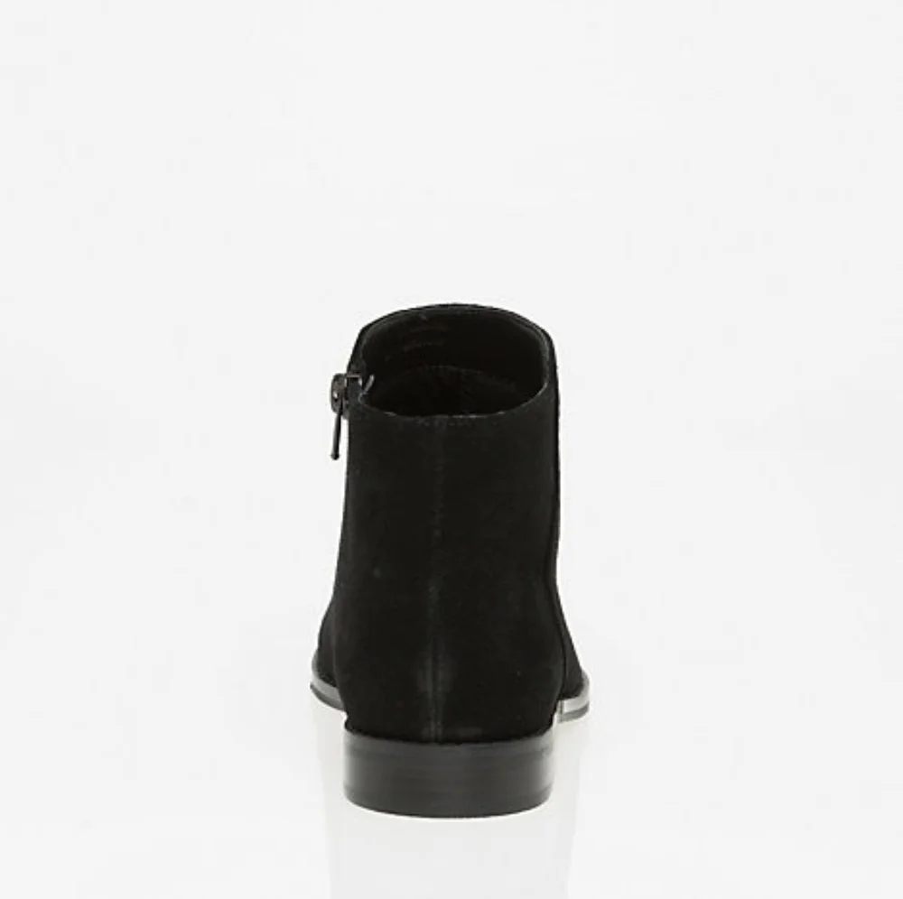 Le Chateau NWT Women's Size 8 (Eur 38) Black Suede Ankle Boots - Picture 5 of 11